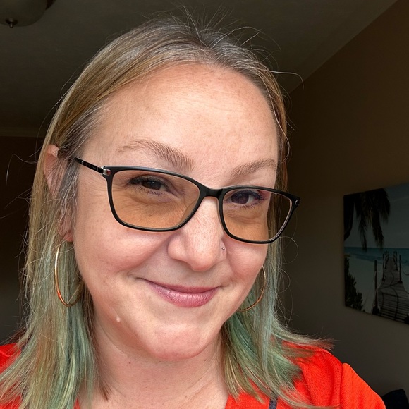 Meet your Posher, Percella - Picture 1 of 11